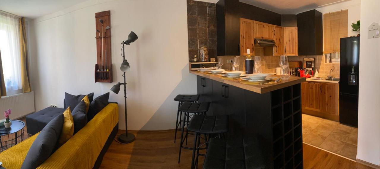 Bad-Buek Golf & Wellnes Apartman Villapark Esterno foto